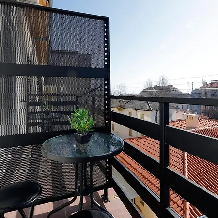 Zara Apartment *